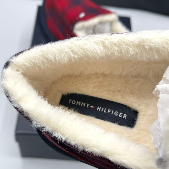Tommy Hilfiger Slippers Mens Comfort Faux Fur Lined Mocassin Plaid Red Wicky New - Picture 10 of 11